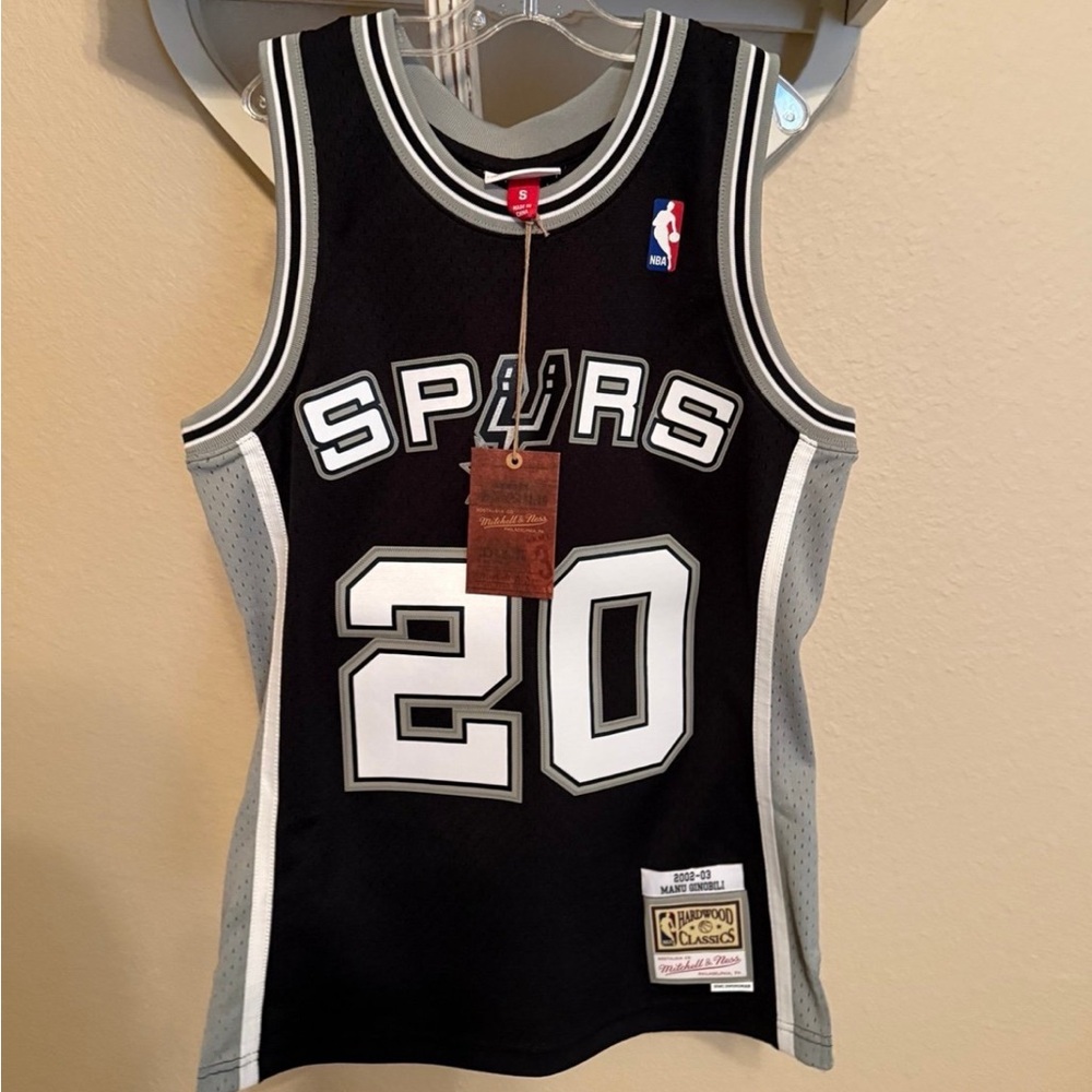 Mitchell & Ness Ginobili San Antonio Spurs 2002-03 Black Swingman Player Jersey
